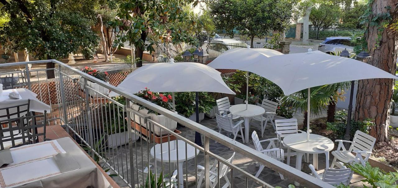 Hotel Garni Anna Cervia Exterior foto