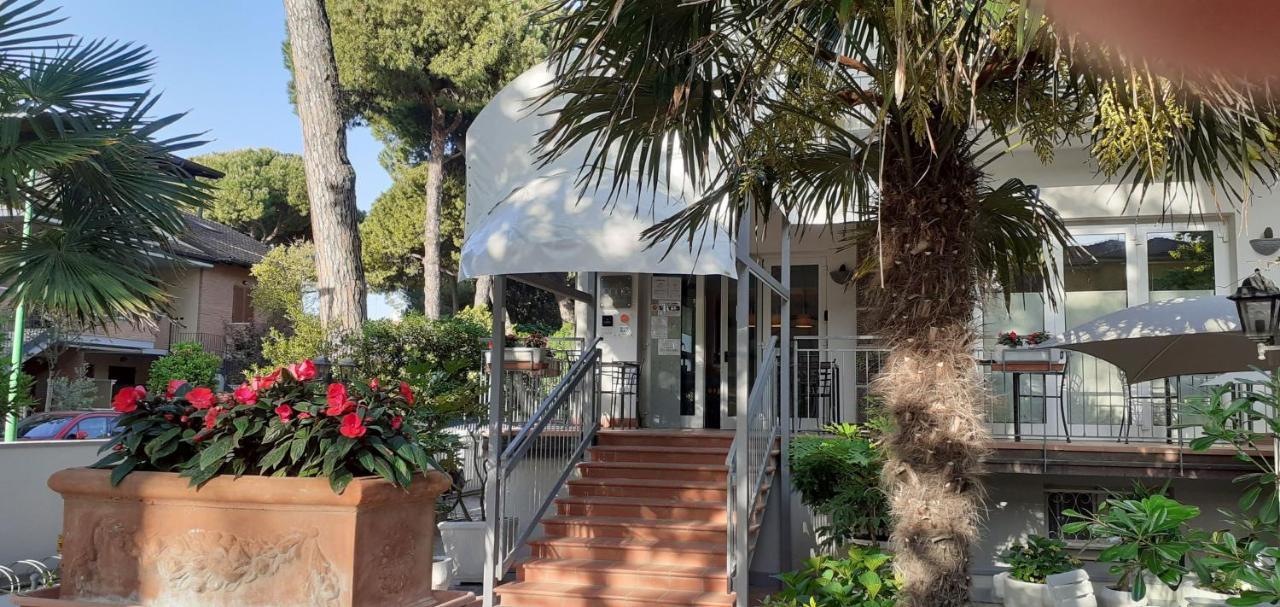 Hotel Garni Anna Cervia Exterior foto