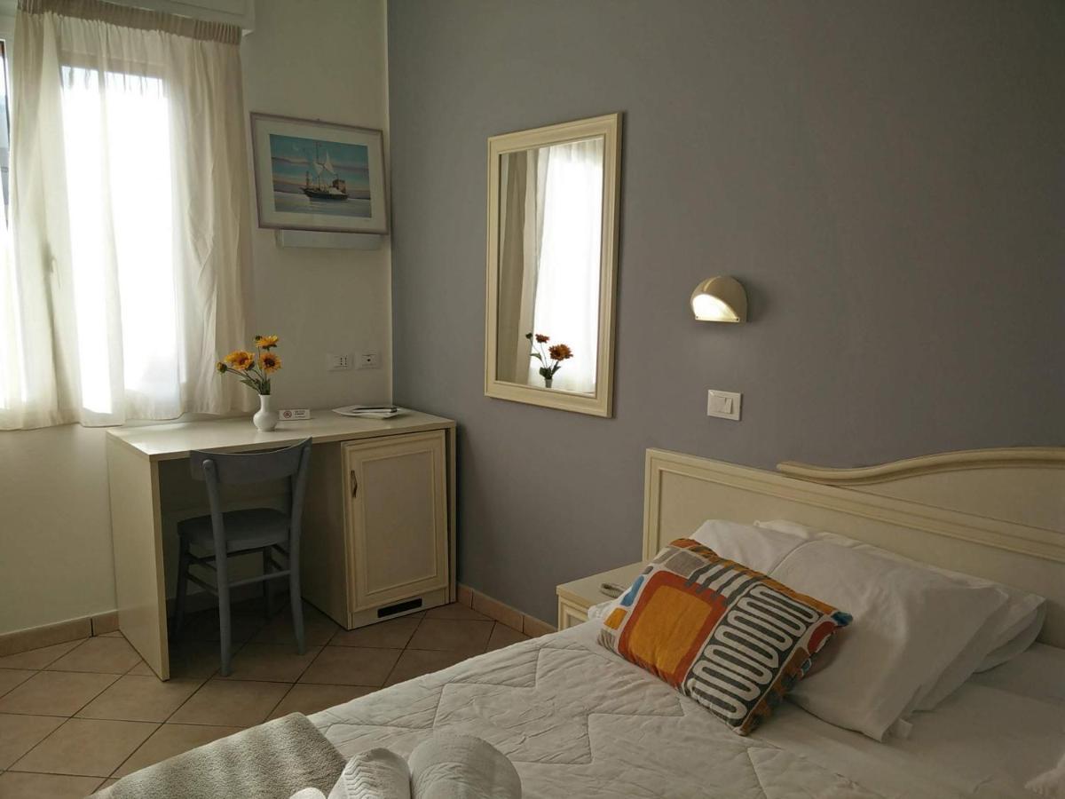 Hotel Garni Anna Cervia Exterior foto